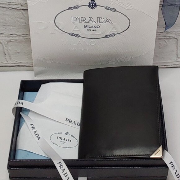 'PRADA' LEATHER WALLET COMPLETE GIFT SET BOX, DUST BAG, RIBBON & TISSUE - Picture 13 of 16